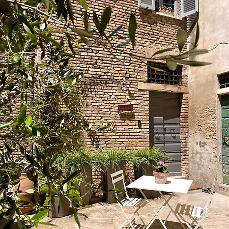 Casa Valeria - Guest House Centro Storico Fano Exterior photo
